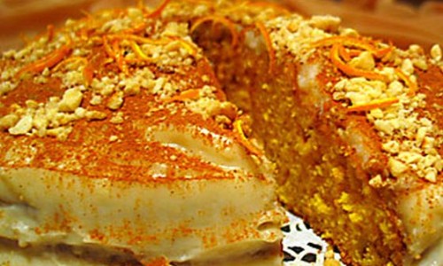 Havuçlu ve fındıklı kek (cok güzel) Tarifi