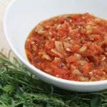 Soğanlı domates sosu Tarifi